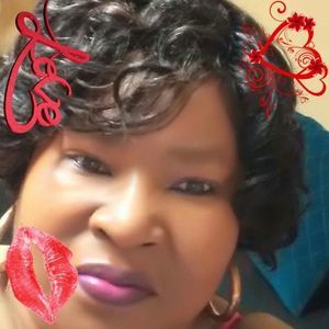 Meet your Posher, Ramona